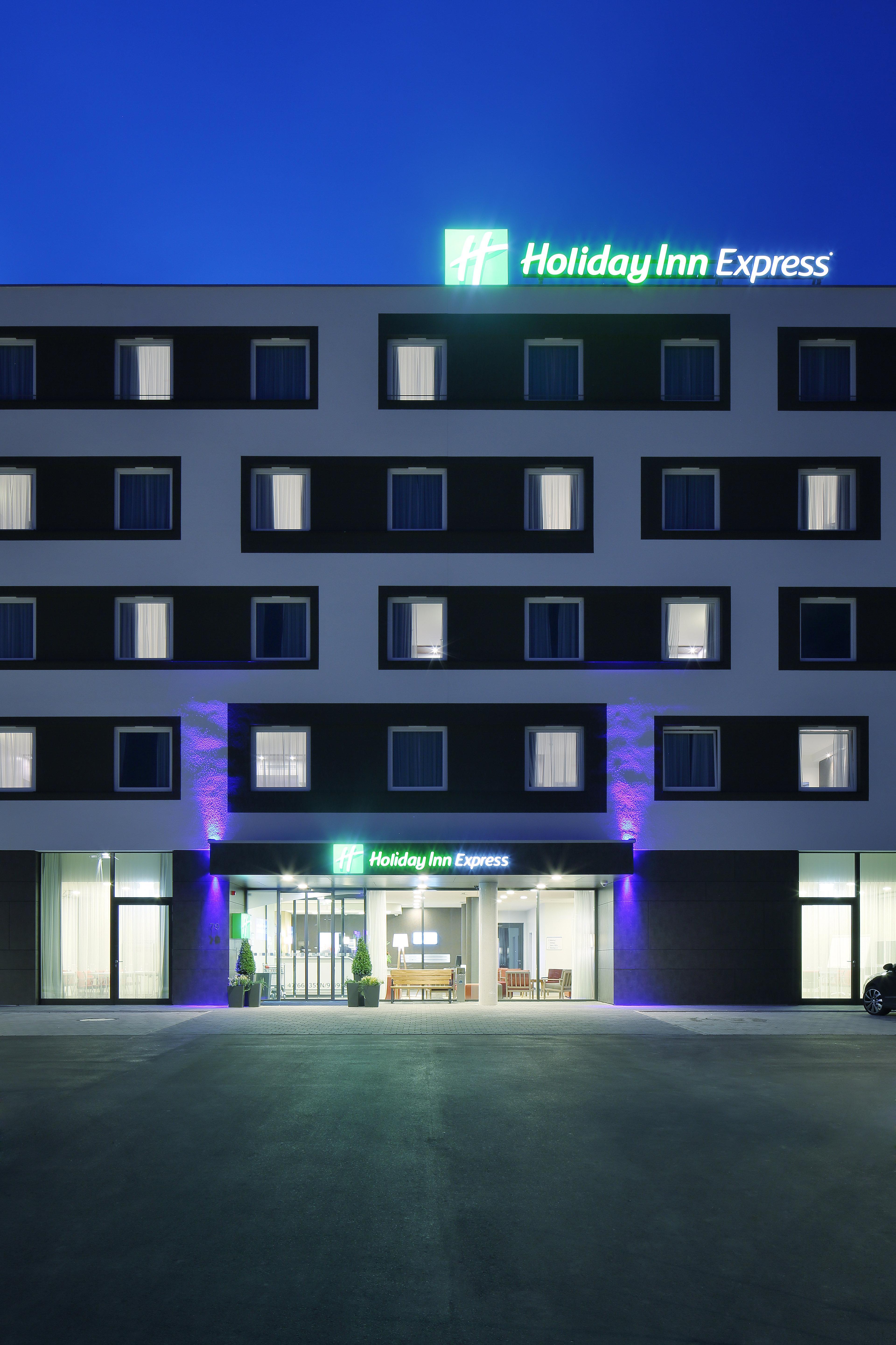 Holiday Inn Express Friedrichshafen, An Ihg Hotel מראה חיצוני תמונה